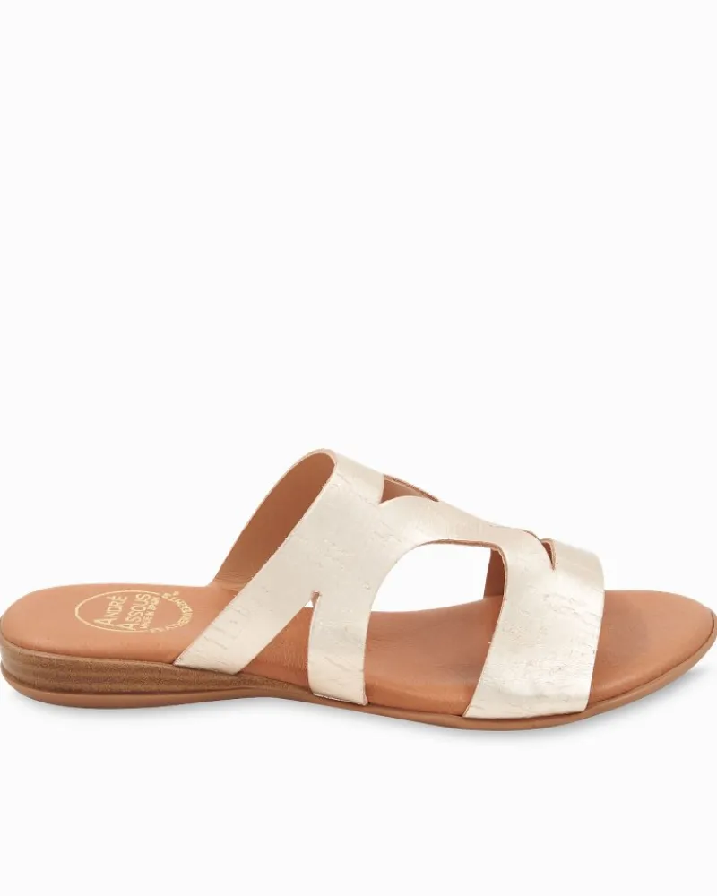 Tommy Bahama André Assous Nailea Metallic Cork Featherweights™ Sandals Platino Clearance