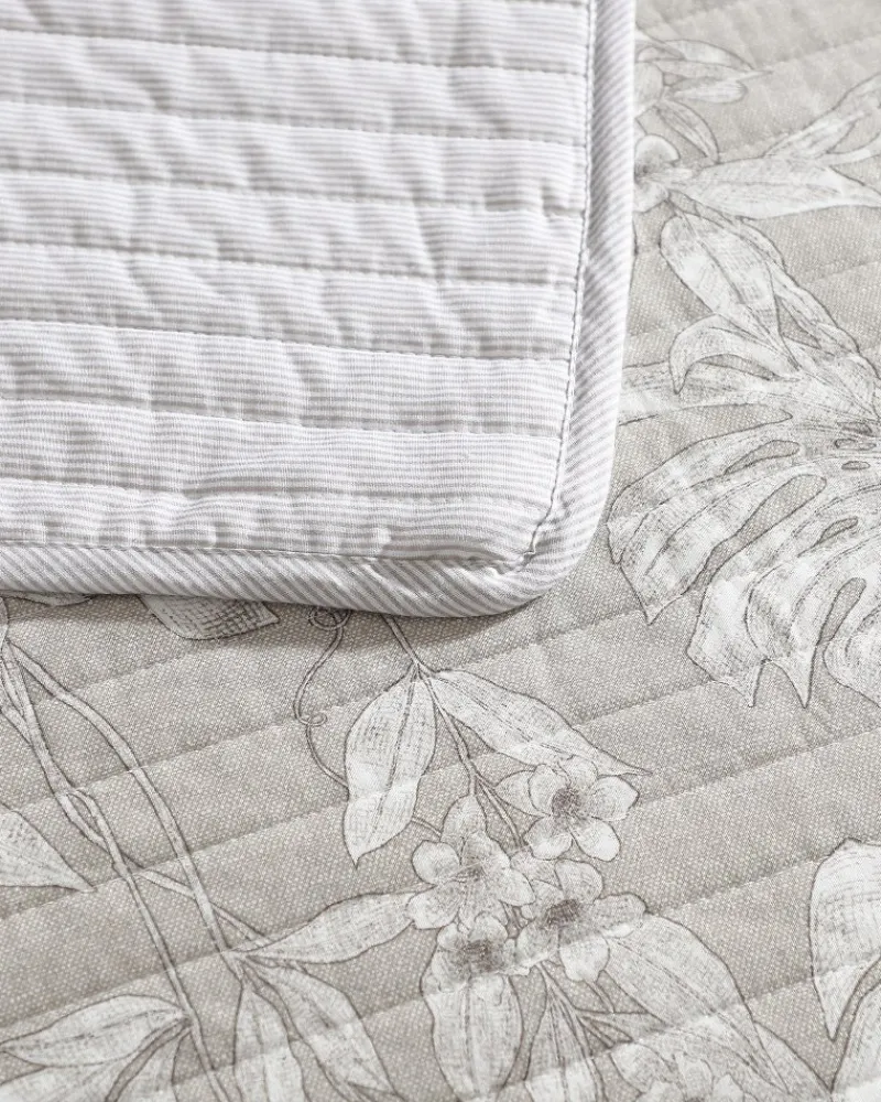 Tommy Bahama Jungle Toile Reversible 3-Piece Full/Queen Quilt Set Beige Hot