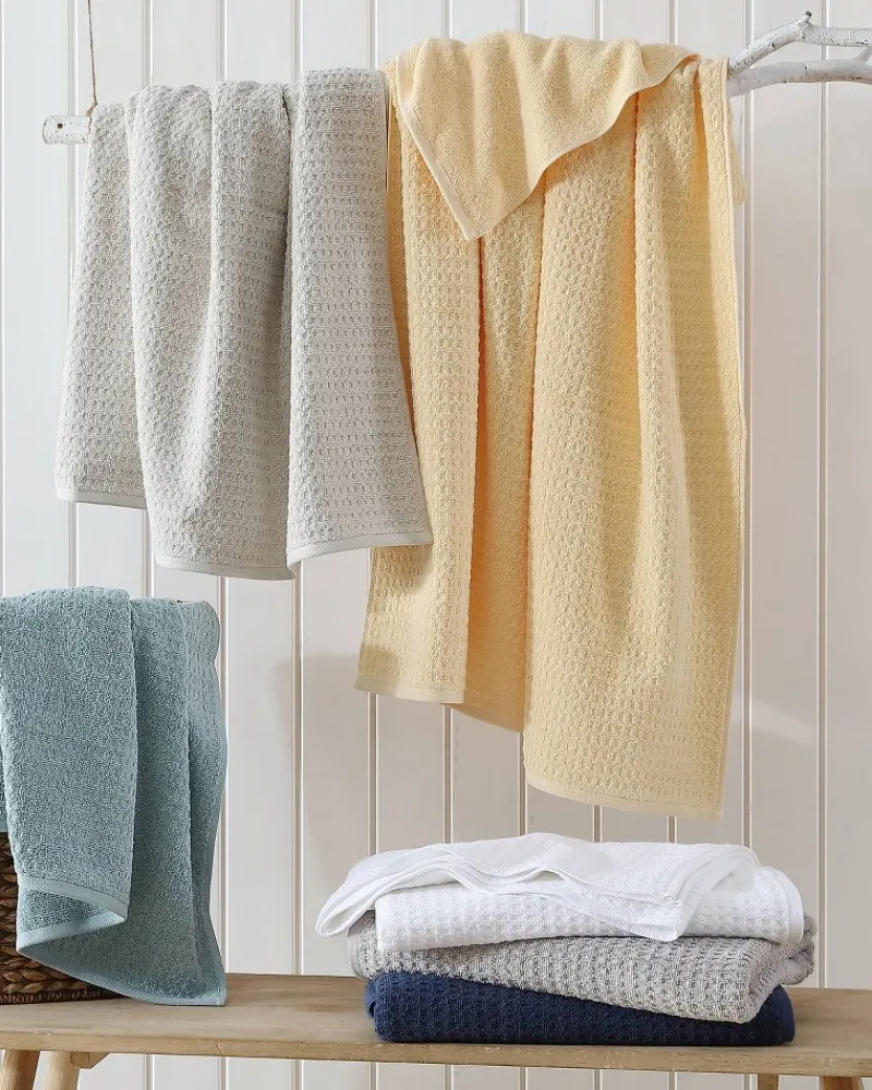 Tommy Bahama Northern Pacific 2-Piece Bath Towel Set Blue New