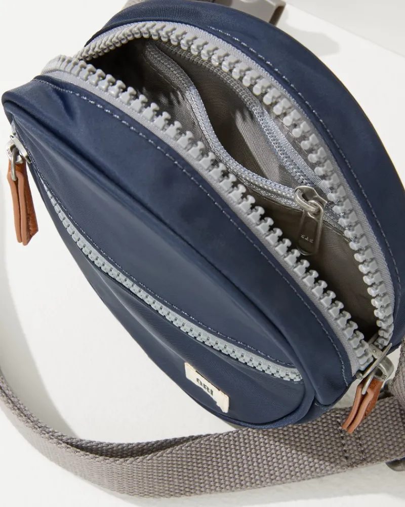 Tommy Bahama Paddington Belt Bag Midnight Hot