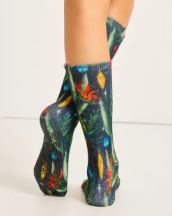 Tommy Bahama Women's Island Soft® Holiday Parrot Socks Black
